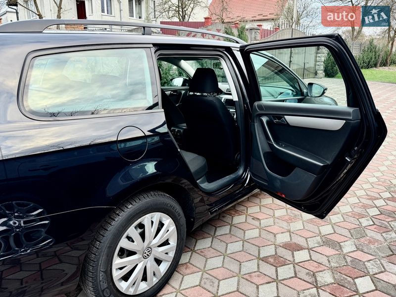 Універсал Volkswagen Passat 2011 в Львові