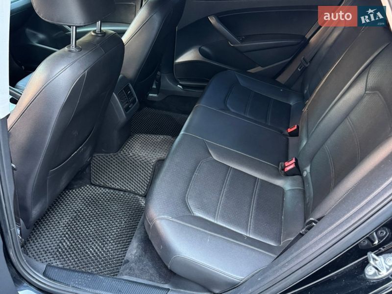 Седан Volkswagen Passat 2013 в Тернополе