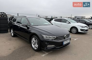 Універсал Volkswagen Passat 2019 в Києві