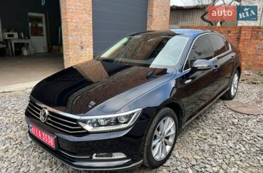 Седан Volkswagen Passat 2018 в Луцке