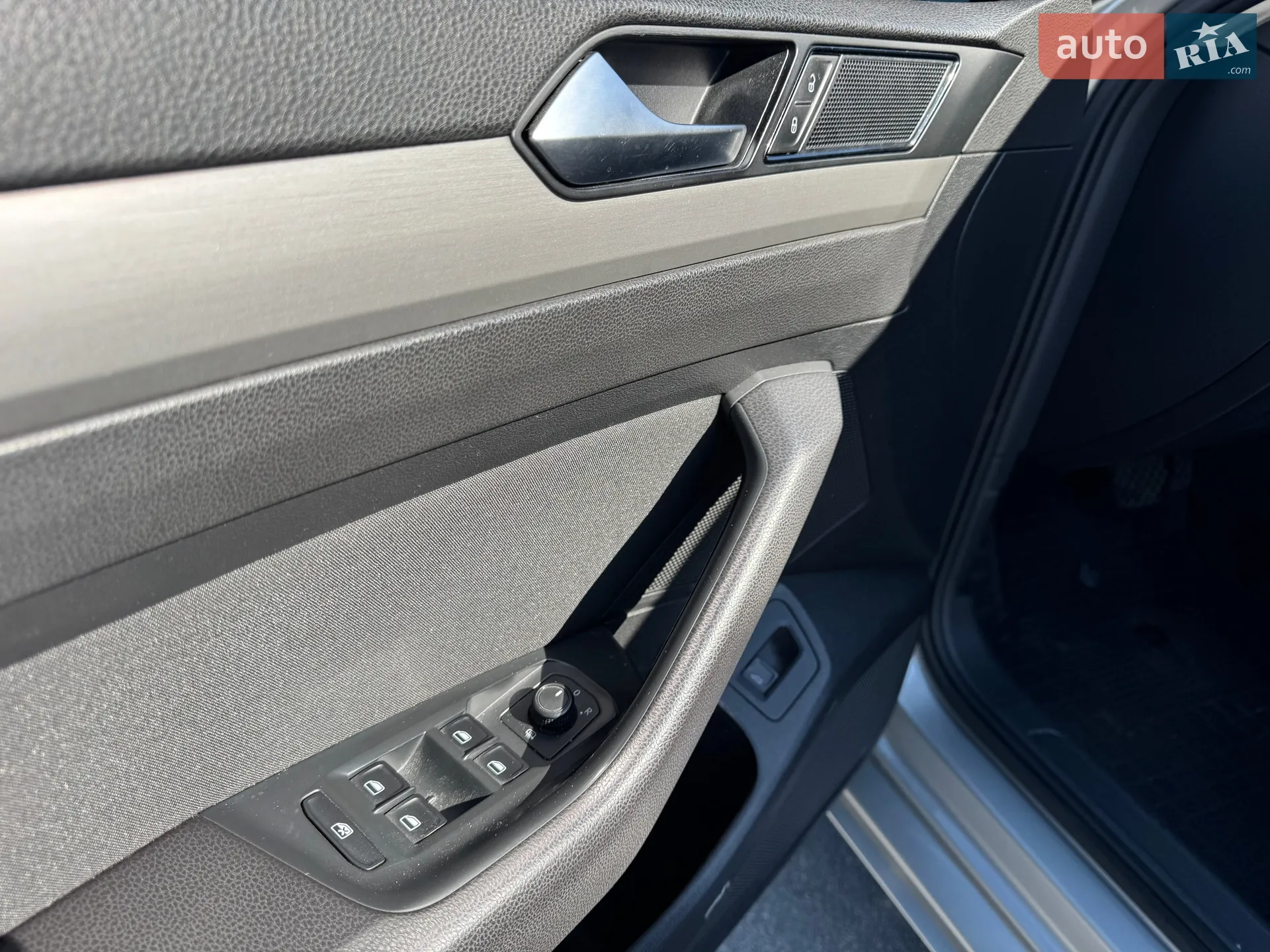 2015 Volkswagen Passat - мініатюра 12