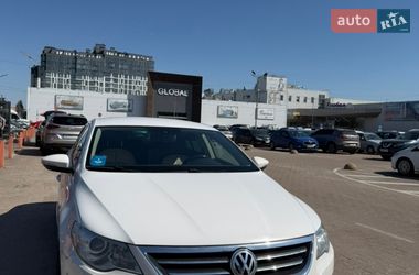 Седан Volkswagen Passat 2011 в Житомирі