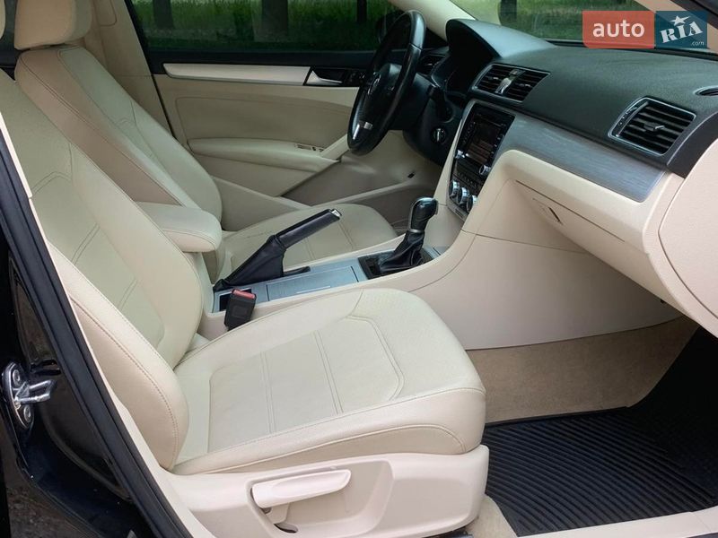 Volkswagen Passat 2012