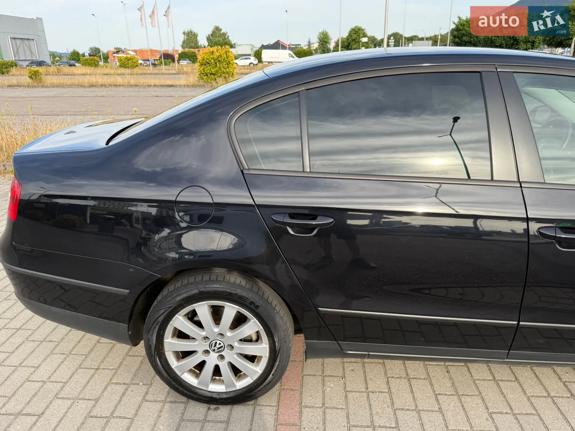 2010 Volkswagen Passat - мініатюра 16