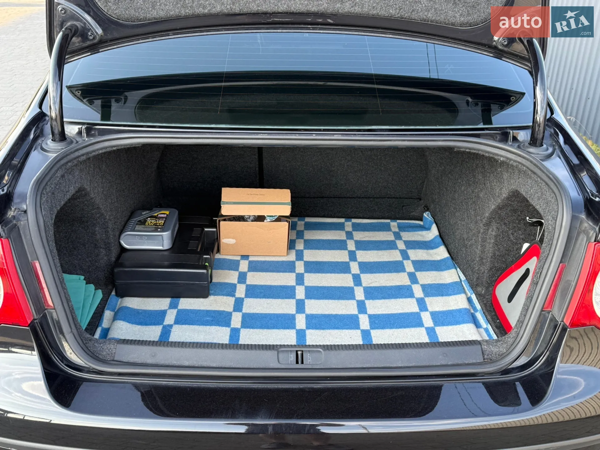 2010 Volkswagen Passat - мініатюра 51