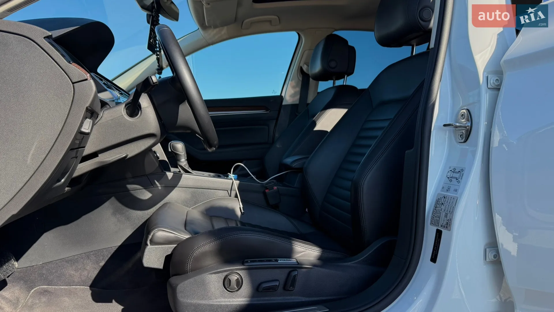 2017 Volkswagen Passat - мініатюра 15