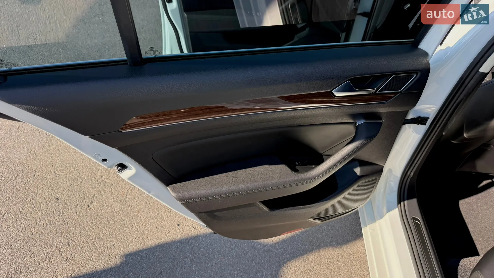 2017 Volkswagen Passat - мініатюра 27