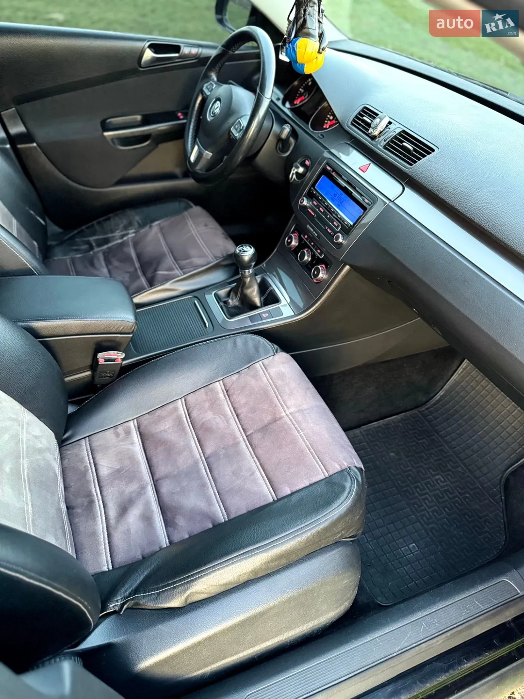 2010 Volkswagen Passat - мініатюра 22