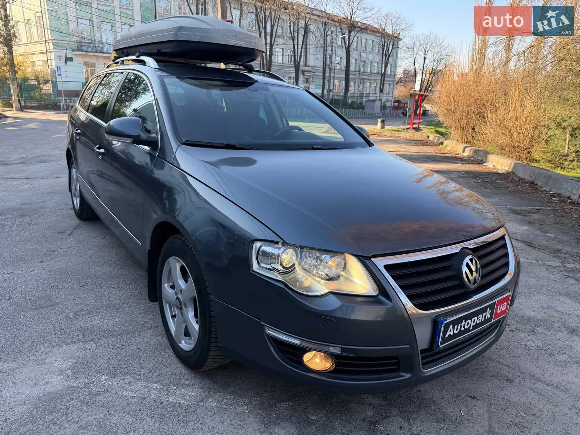 2010 Volkswagen Passat - мініатюра 3