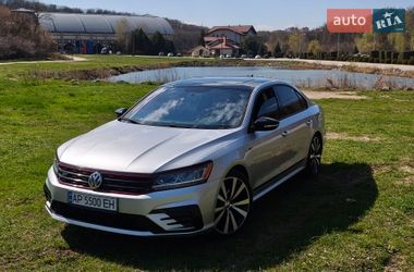 Седан Volkswagen Passat 2018 в Дніпрі
