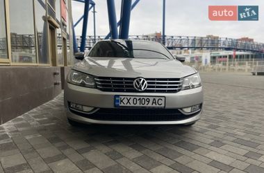 Седан Volkswagen Passat 2013 в Харькове