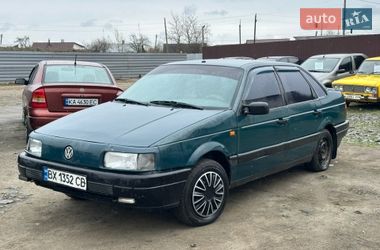 Седан Volkswagen Passat 1989 в Шепетівці