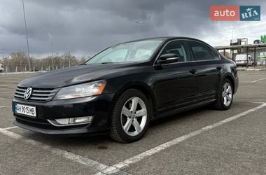Седан Volkswagen Passat 2012 в Києві