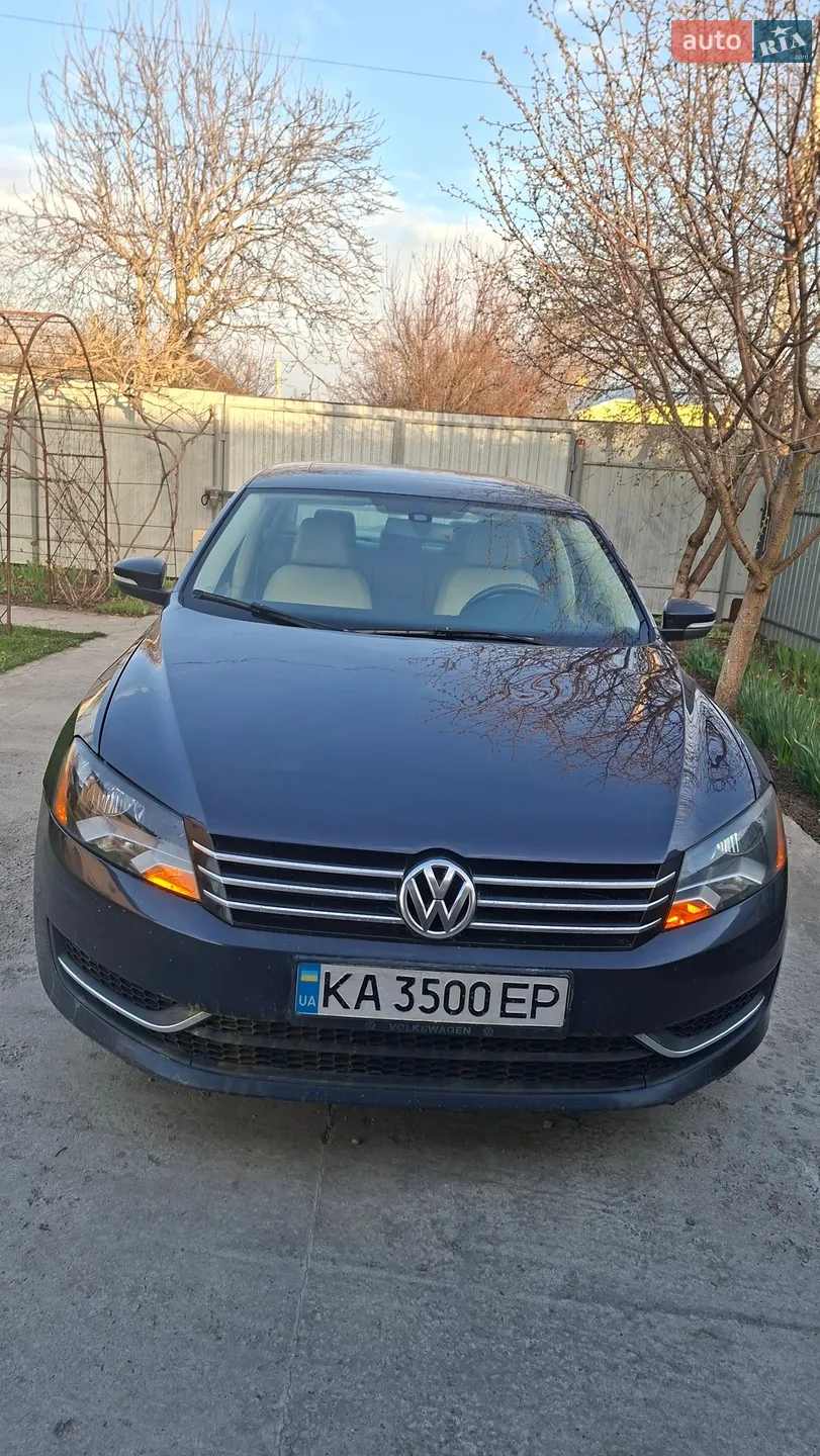 2013 Volkswagen Passat - мініатюра 2
