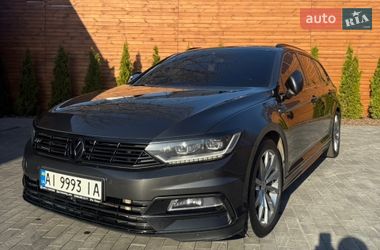Универсал Volkswagen Passat 2018 в Киеве
