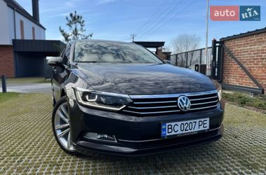 Універсал Volkswagen Passat 2018 в Львові