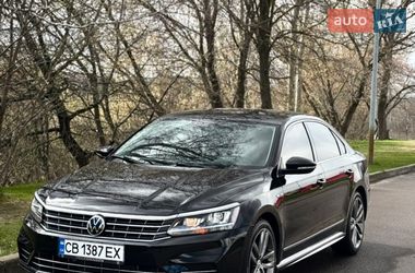 Седан Volkswagen Passat 2018 в Киеве