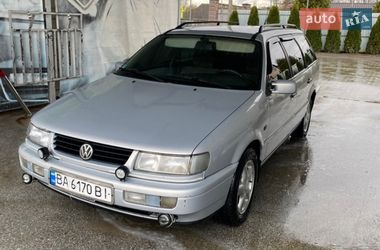 Универсал Volkswagen Passat 1994 в Томашполе