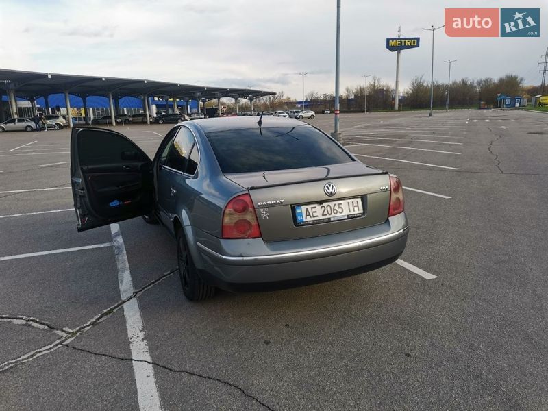 Седан Volkswagen Passat 2003 в Запорожье