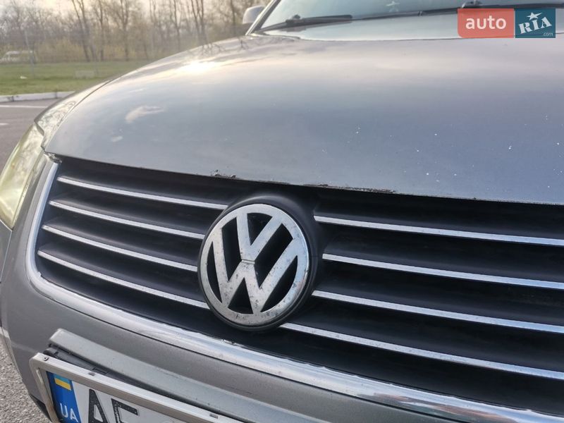 Седан Volkswagen Passat 2003 в Запорожье