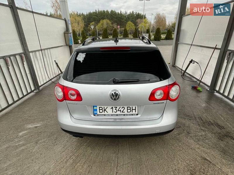 Универсал Volkswagen Passat 2009 в Вараше