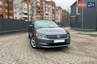Седан Volkswagen Passat 2015 в Тернополе