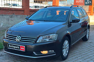 Універсал Volkswagen Passat 2012 в Одесі