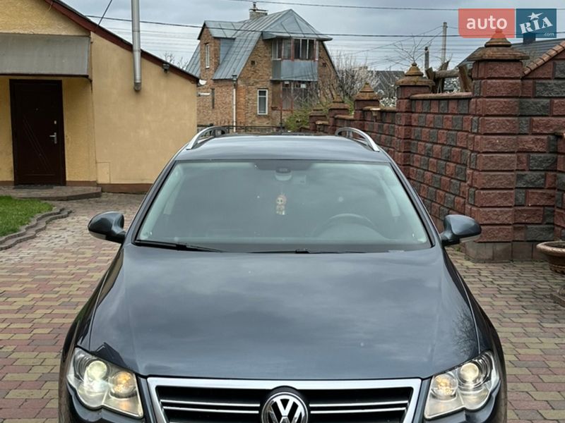 Универсал Volkswagen Passat 2010 в Ровно