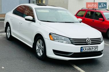 Седан Volkswagen Passat 2013 в Житомирі