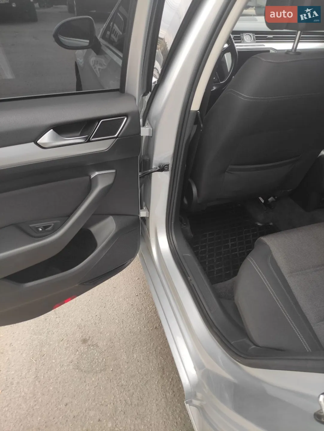 2017 Volkswagen Passat - мініатюра 29