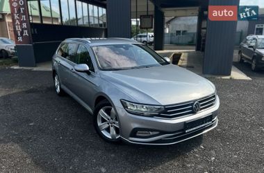 Універсал Volkswagen Passat 2019 в Ужгороді