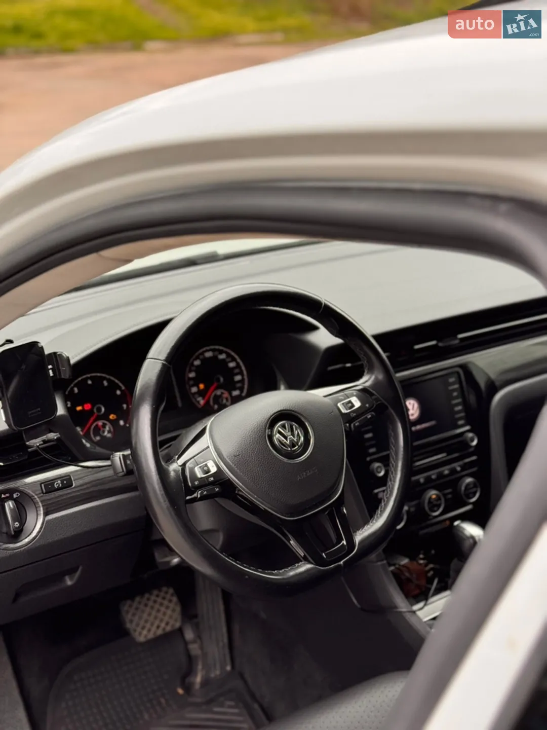 2019 Volkswagen Passat - мініатюра 12