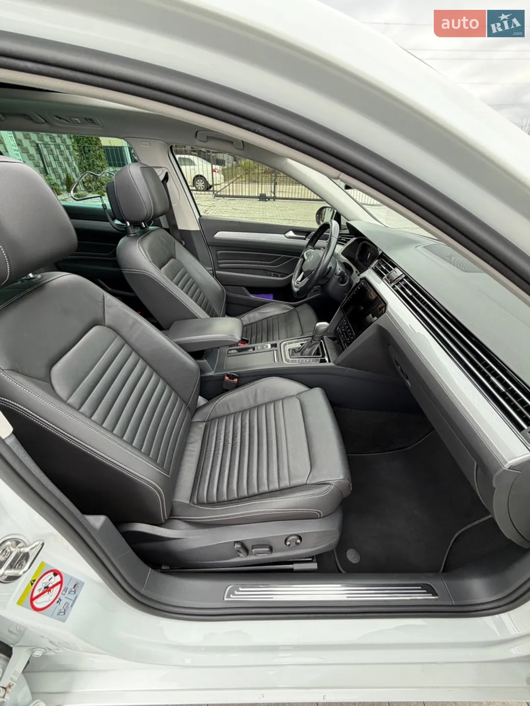 2022 Volkswagen Passat - мініатюра 190