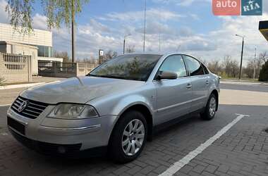 Седан Volkswagen Passat 2003 в Запорожье
