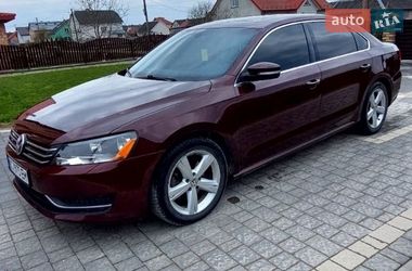 Седан Volkswagen Passat 2013 в Львове