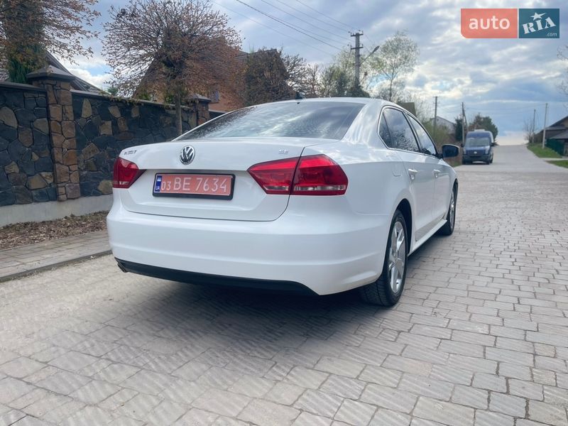 Седан Volkswagen Passat 2013 в Луцке