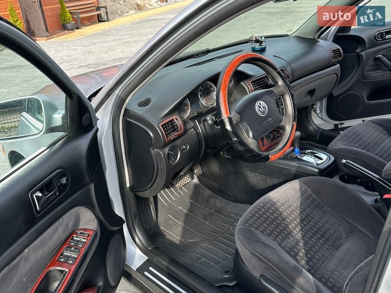 Седан Volkswagen Passat 2003 в Шацке