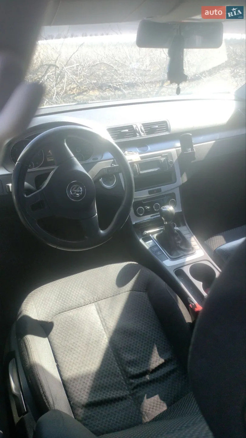 2011 Volkswagen Passat - мініатюра 28