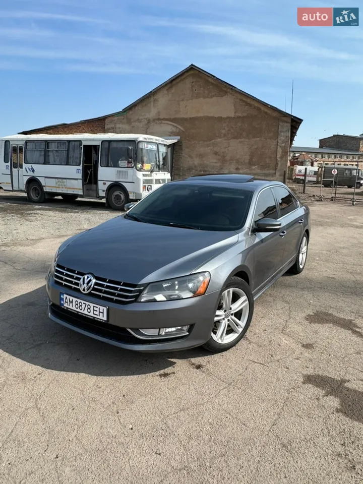 2013 Volkswagen Passat - мініатюра 12