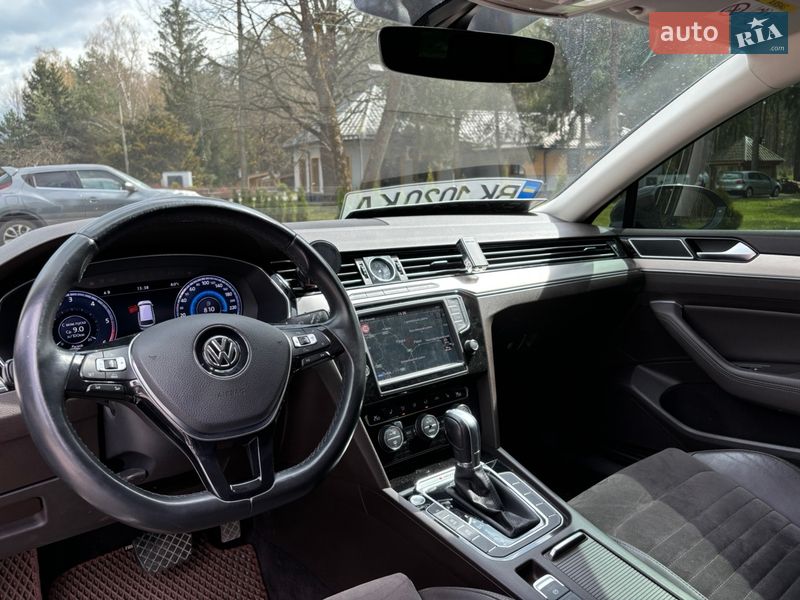Универсал Volkswagen Passat 2016 в Ровно