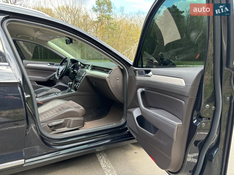 Универсал Volkswagen Passat 2016 в Ровно