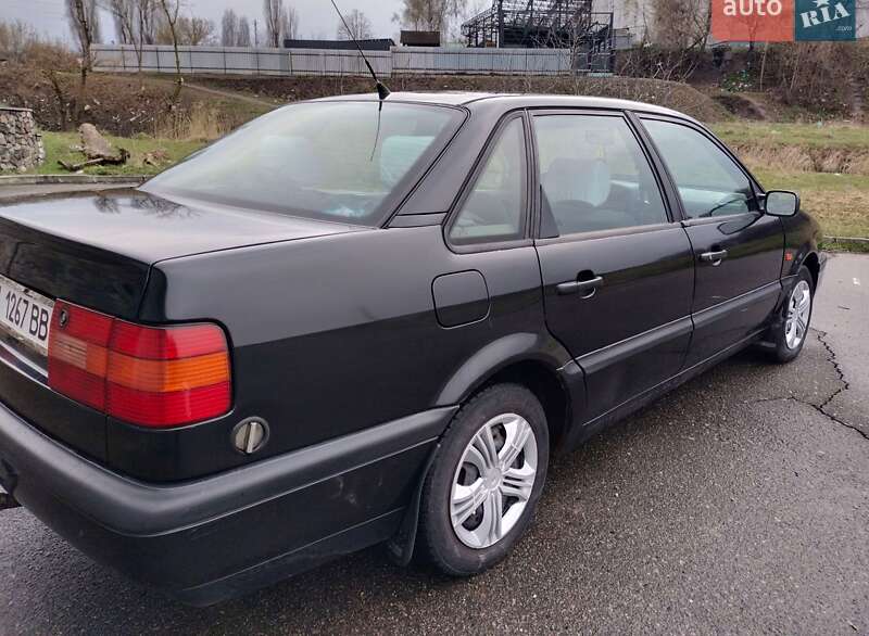 Седан Volkswagen Passat 1996 в Белой Церкви