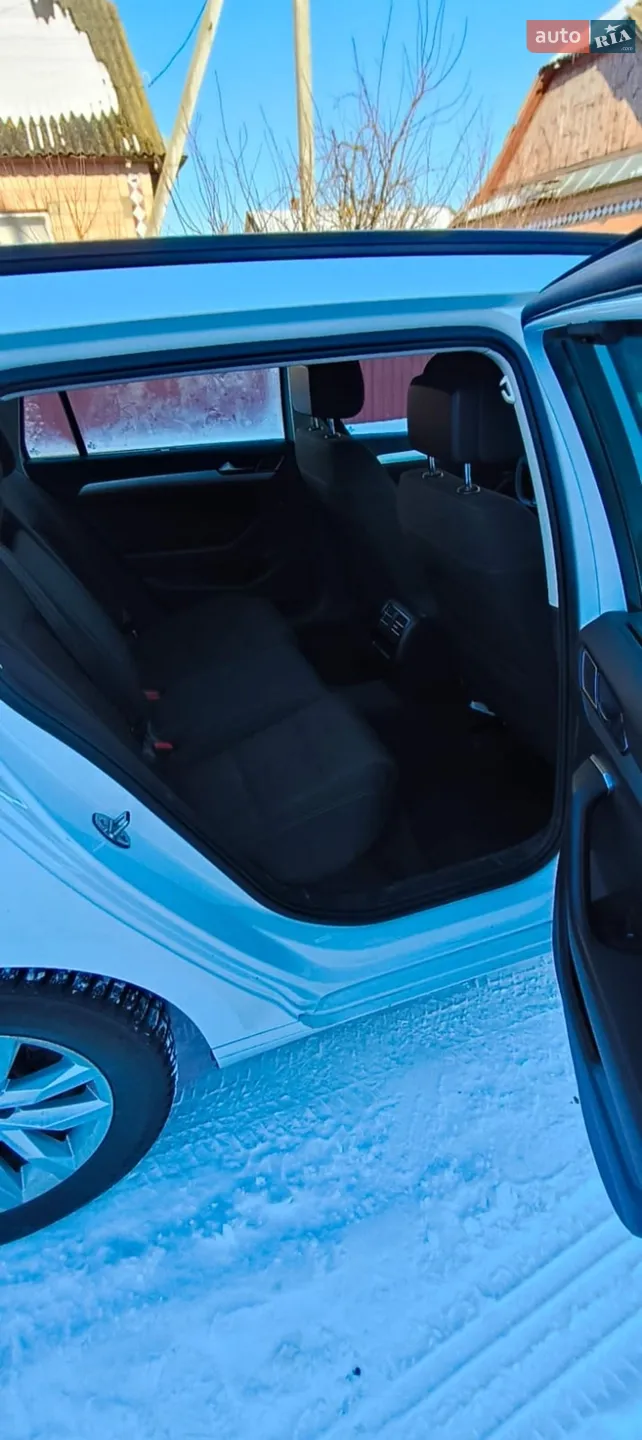 2016 Volkswagen Passat - мініатюра 16