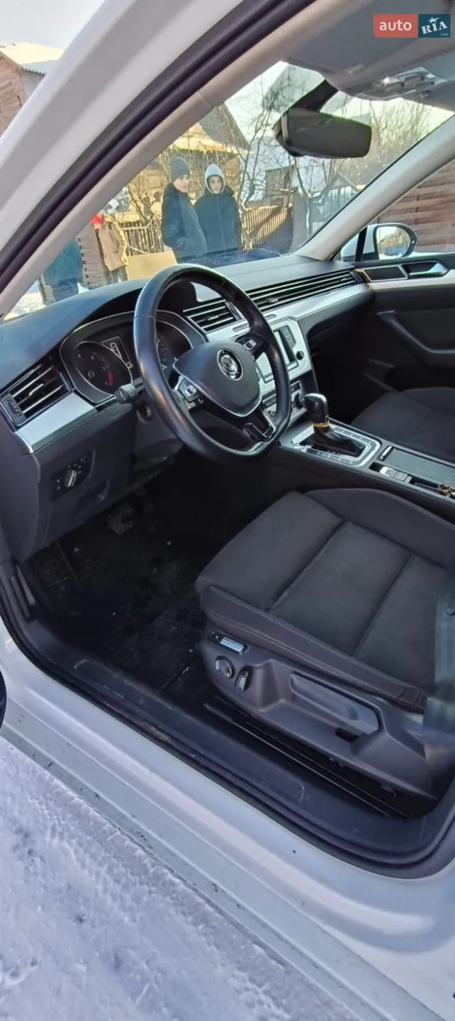 2016 Volkswagen Passat - мініатюра 17
