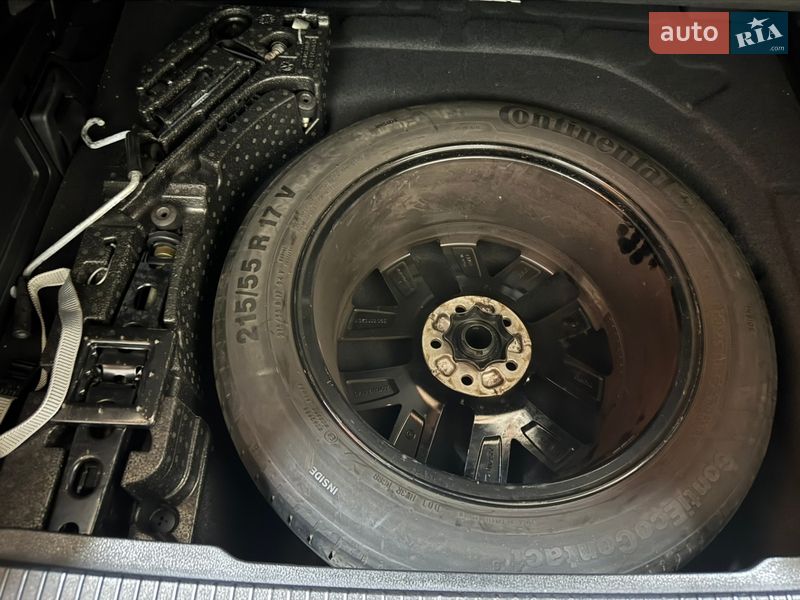 Універсал Volkswagen Passat 2017 в Харкові