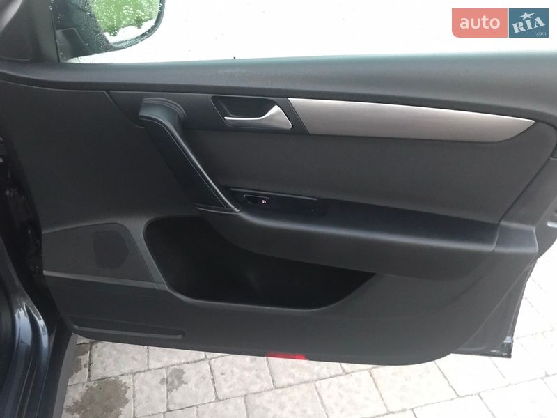 Универсал Volkswagen Passat 2011 в Дрогобыче фото 15 Универсал Volkswagen Passat 2011 в Дрогобыче