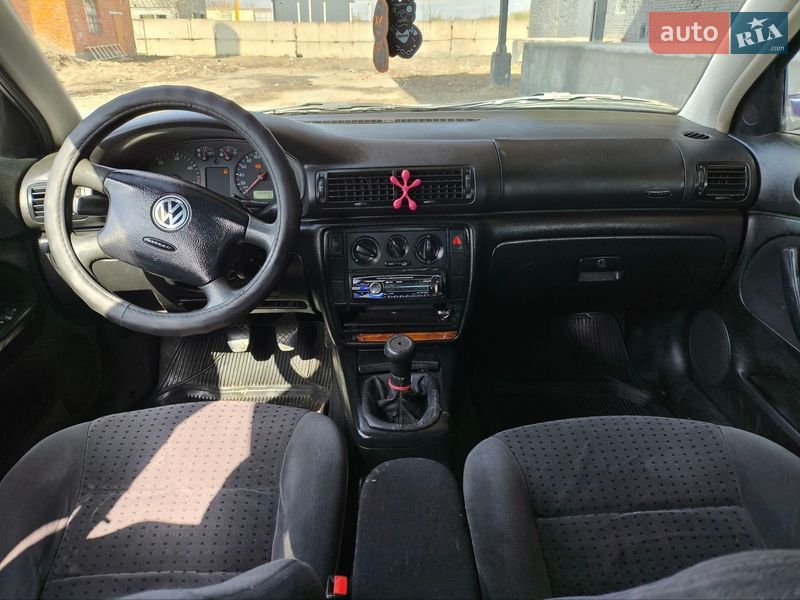 Универсал Volkswagen Passat 1998 в Надворной
