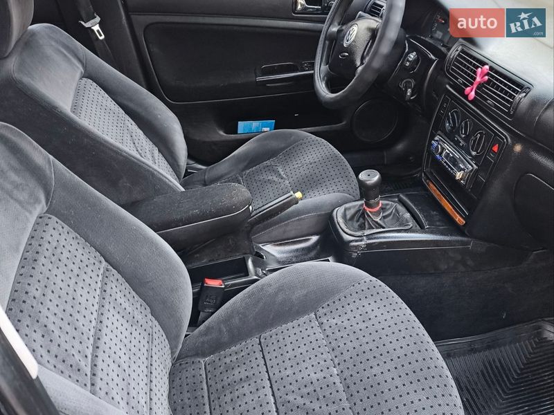 Универсал Volkswagen Passat 1998 в Надворной