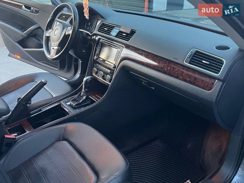 Седан Volkswagen Passat 2012 в Бердичеве