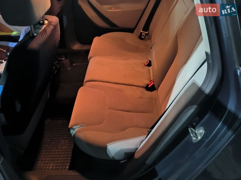 Универсал Volkswagen Passat 2006 в Киеве